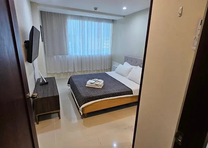 Casa Rosie In Seibu Tower - Homey 1br Near Bgc High Street *