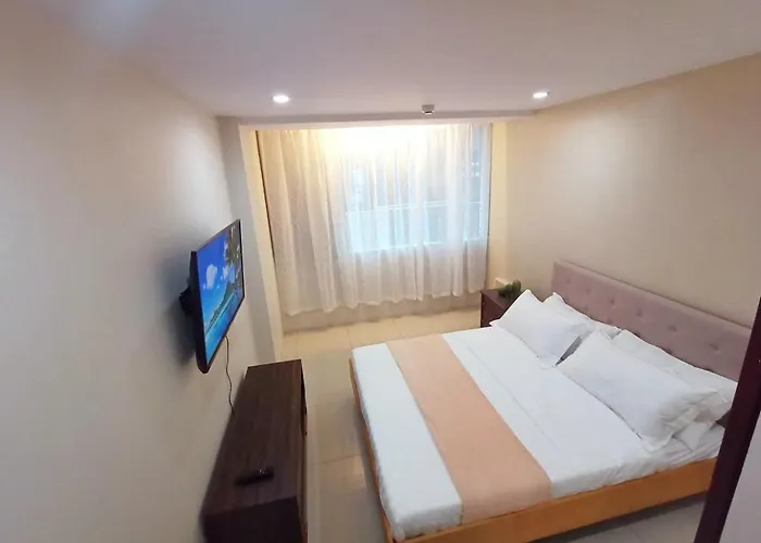 Casa Rosie In Seibu Tower - Homey 1br Near Bgc High Street Apartment Manila
