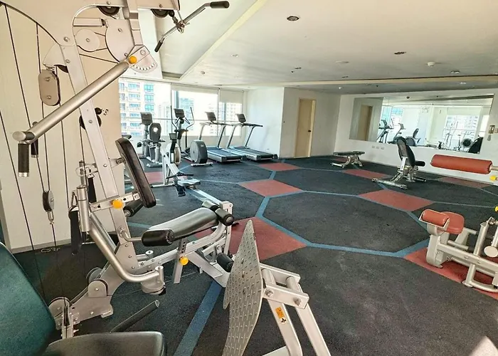 Apartment Casa Rosie In Seibu Tower - Homey 1br Near Bgc High Street